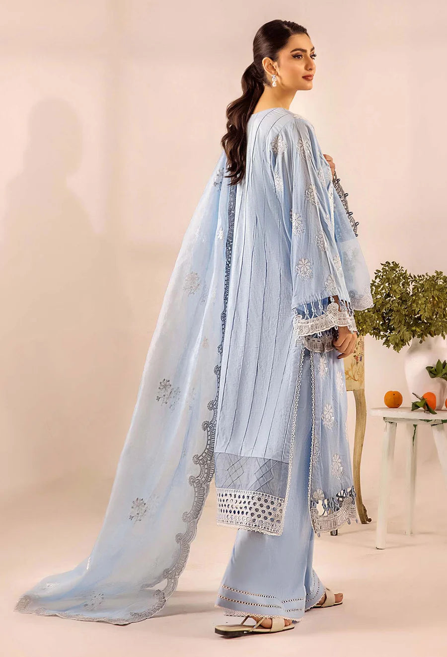 CHIKANKARI 4778