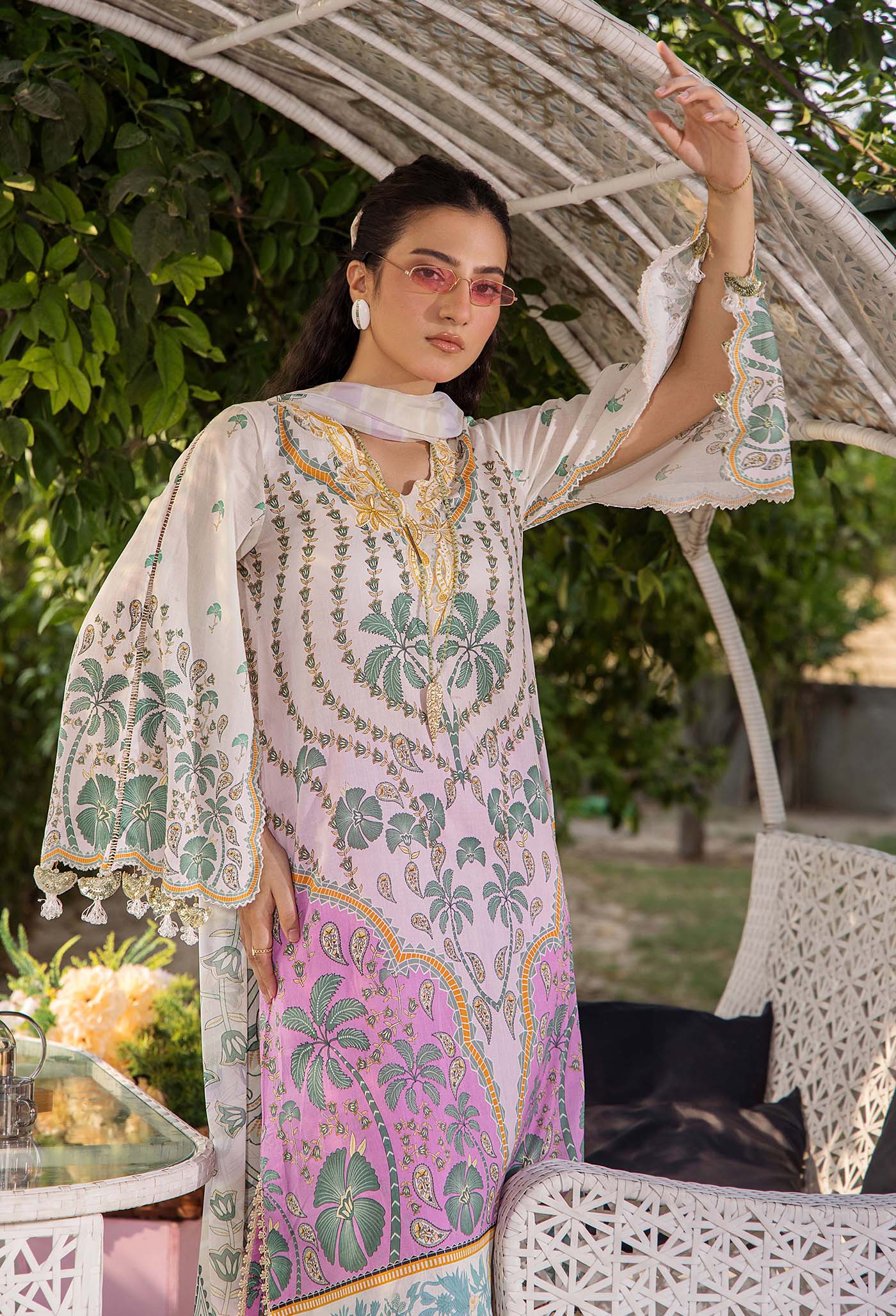 PRINTS 2033